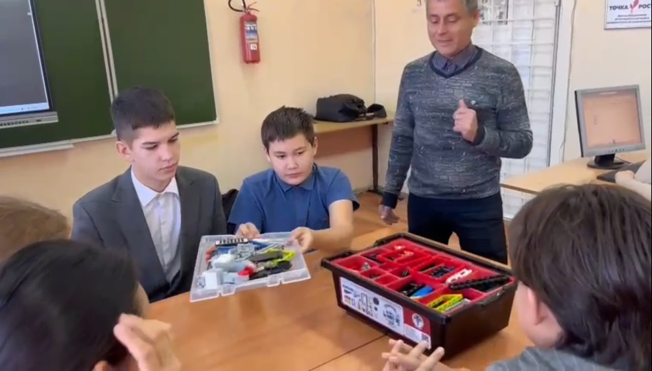 занятие по робототехнике